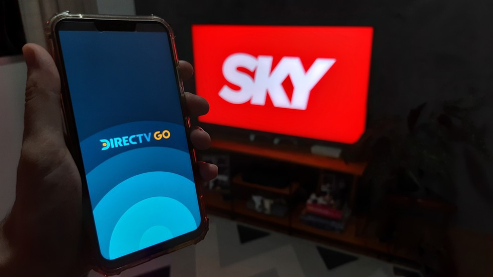 Na imagem, DirecTV GO, streaming da SKY, que teve redução de custo e ganho de performance pelo trabalho prestado pela UDS.